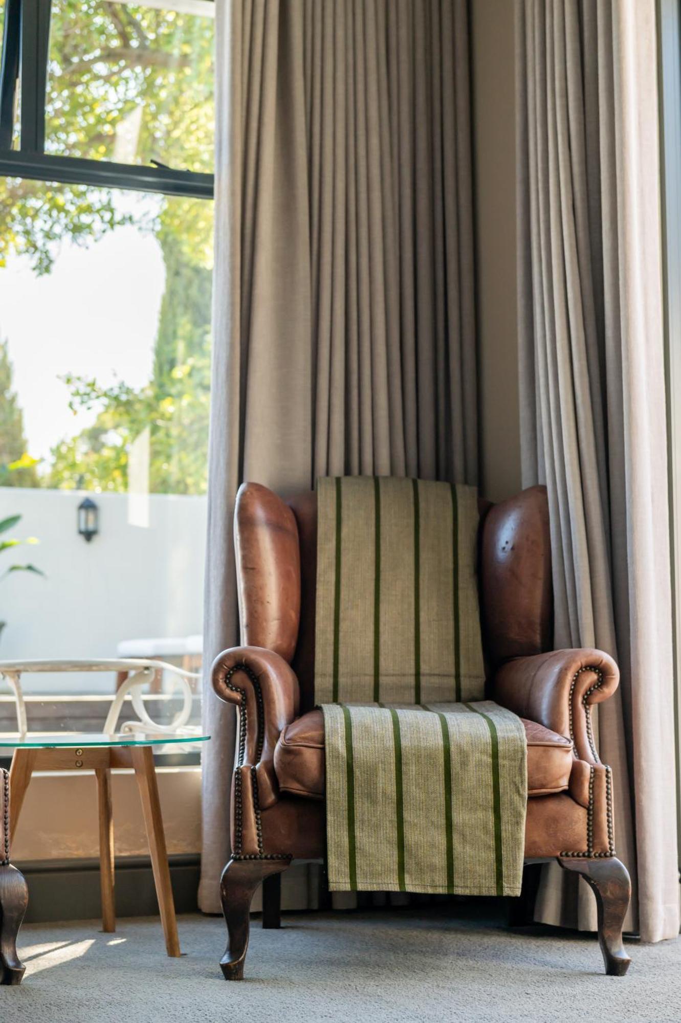 Blix Inn Guesthouse Стелленбос Экстерьер фото