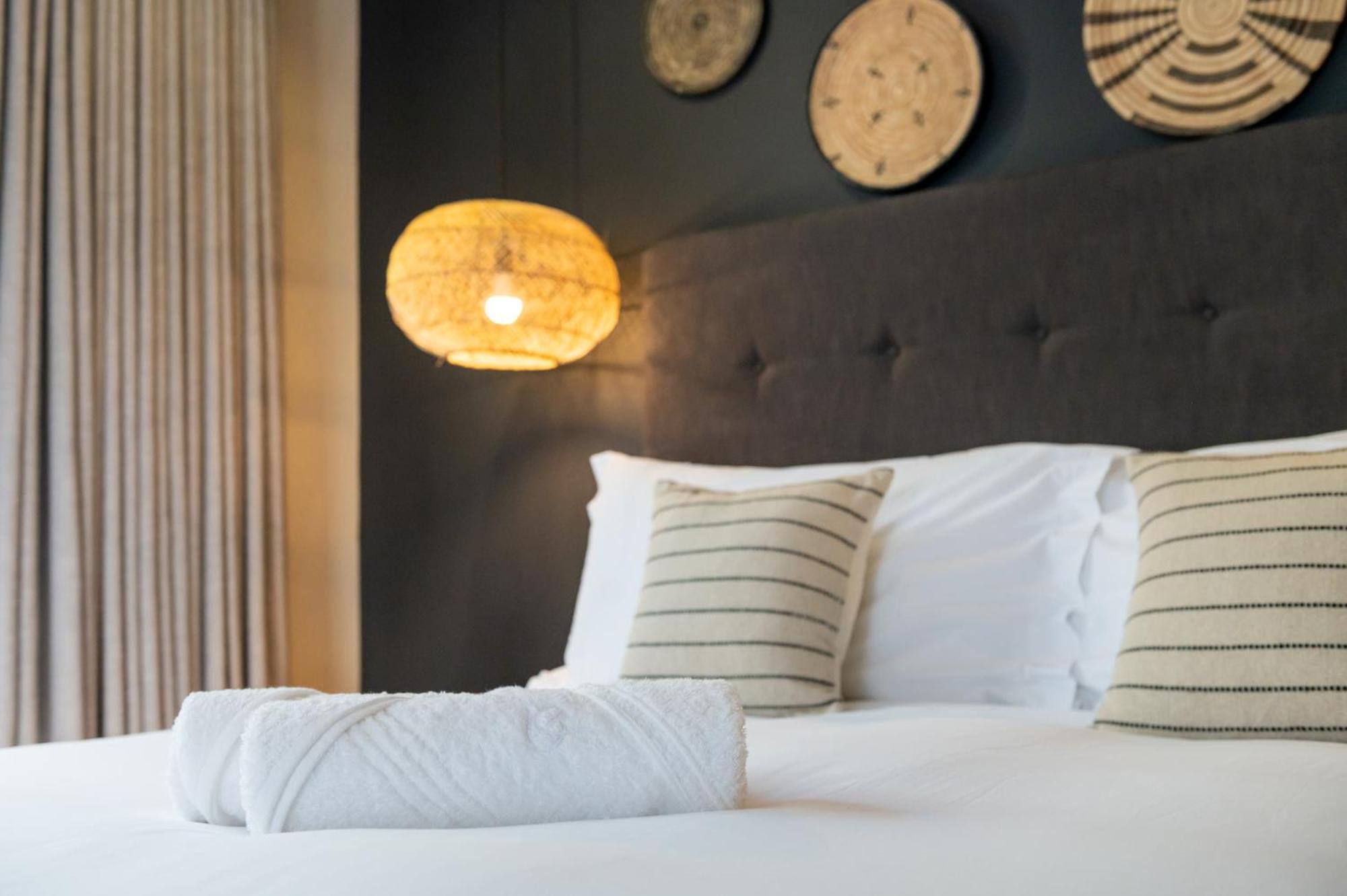 Blix Inn Guesthouse Стелленбос Экстерьер фото