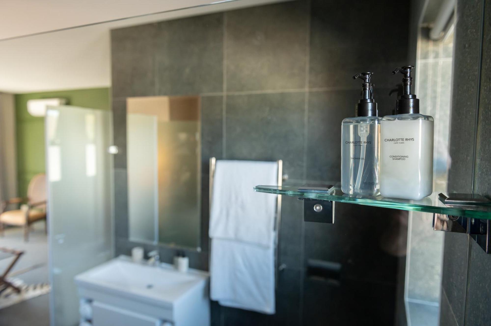 Blix Inn Guesthouse Стелленбос Экстерьер фото