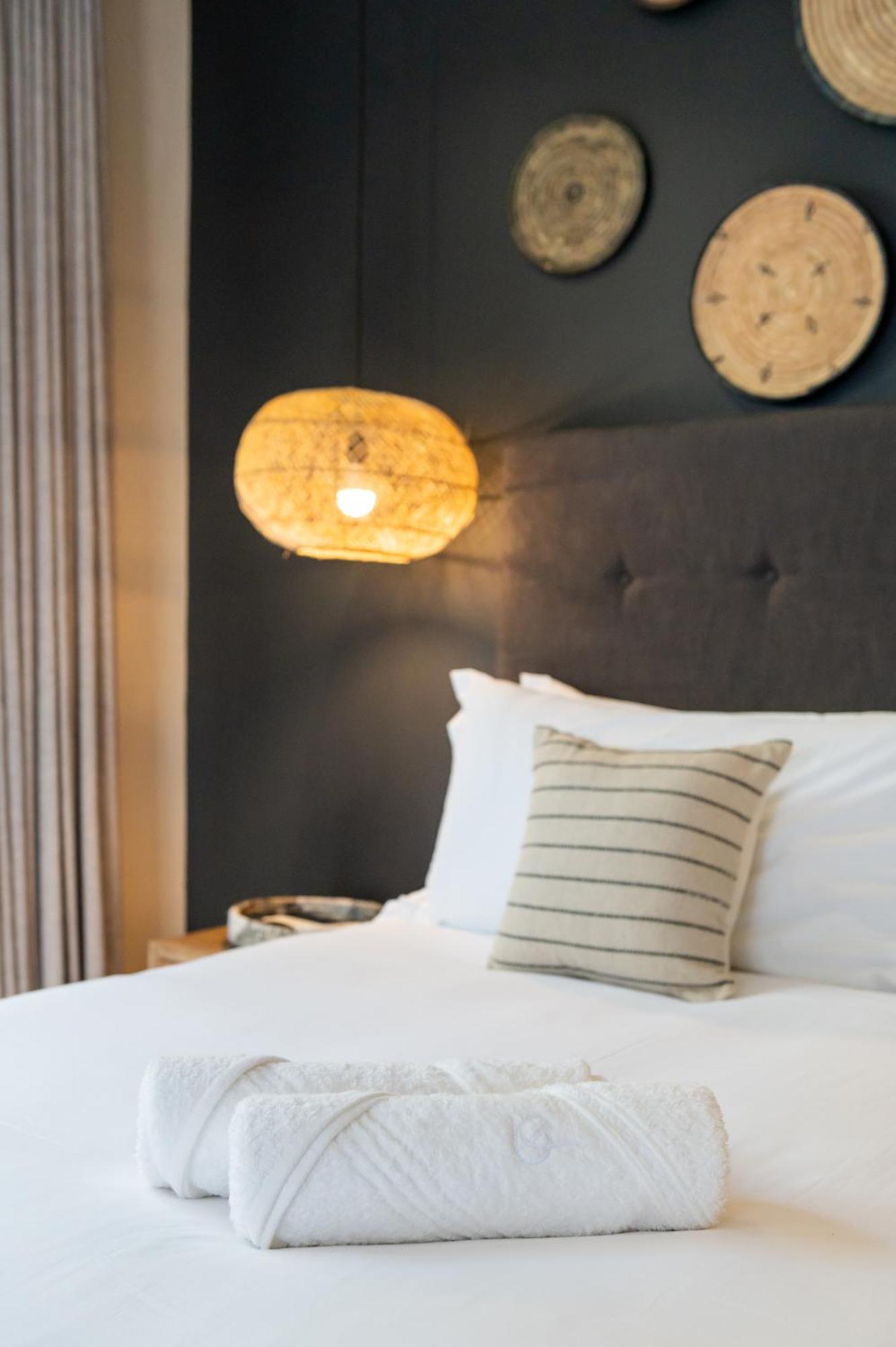 Blix Inn Guesthouse Стелленбос Экстерьер фото