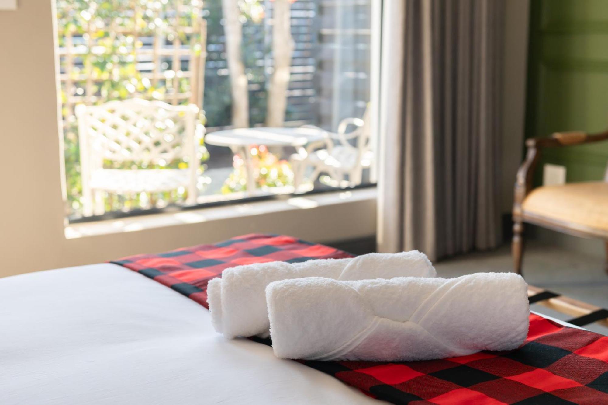 Blix Inn Guesthouse Стелленбос Экстерьер фото